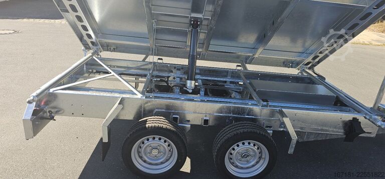 Dreiseitenkipper Anhänger HUMBAUR HTK3500.31 mit Stahl schwarz