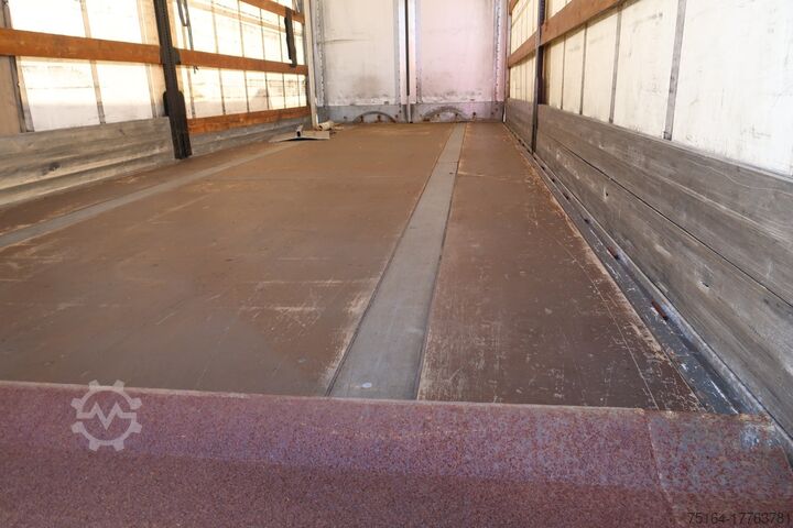 Trailer with flatbed & tarpaulin Rufa ZHC 11-21