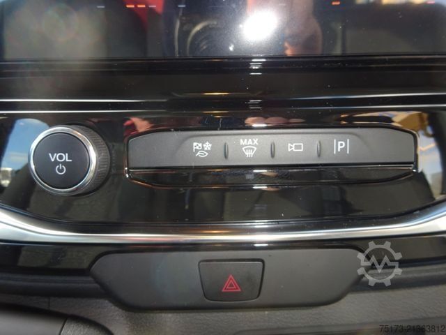 Minibus FORD Transit Kombi Trend 350 L3H2 360Kam Navi Klima