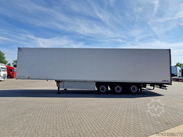 Refrigerated/frozen transport Schmitz Cargobull SCB*S3B - Frigo Schmitz - Hooks/Rohrbahnen/Vlee...