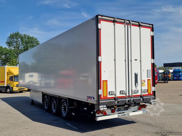 Refrigerated/frozen transport Schmitz Cargobull SCB*S3B - Frigo Schmitz - Hooks/Rohrbahnen/Vlee...