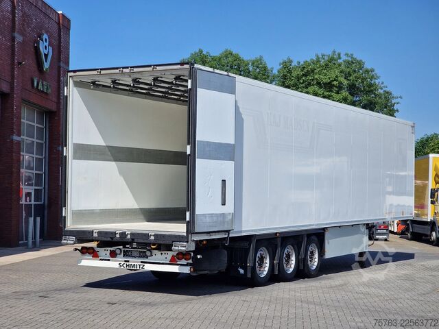 Refrigerated/frozen transport Schmitz Cargobull SCB*S3B - Frigo Schmitz - Hooks/Rohrbahnen/Vlee...