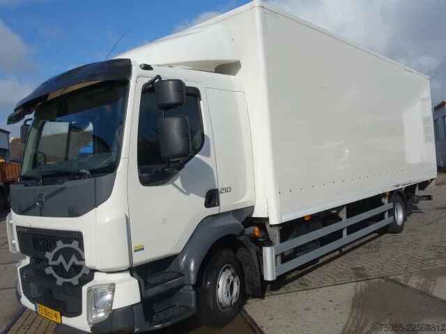 Suitcase Volvo FL 210