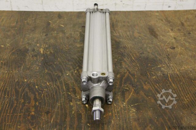 Pneumatic cylinder Rexroth 0 822 124 009