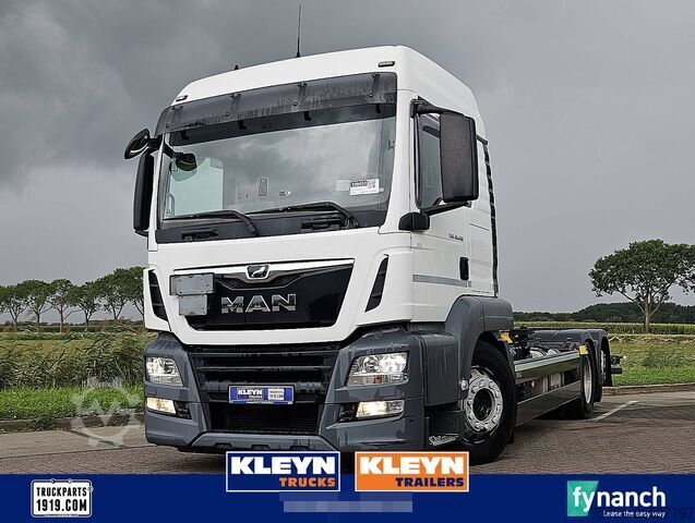 Fahrgestell mit Fahrerhaus MAN 26.430 TGS LX PTO INT. 6X2-4 ST