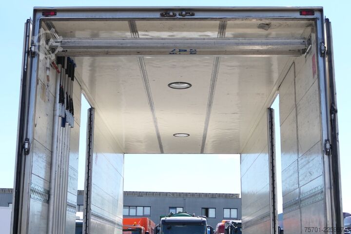 Box trailer ACKERMANN-FRUEHAUF A 18 Koffer 43m³ Durchladesystem