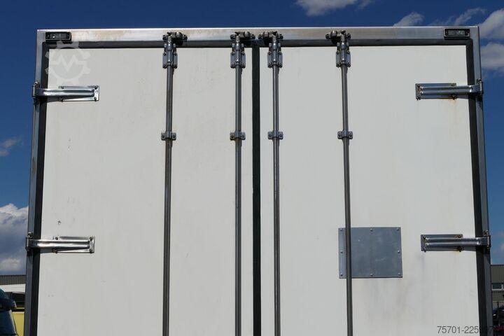 Box trailer ACKERMANN-FRUEHAUF A 18 Koffer 43m³ Durchladesystem