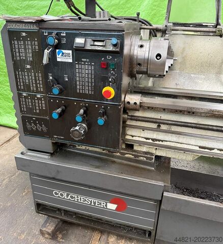 Leit-/Zugspindeldrehmaschine COLCHESTER Triumph 2500