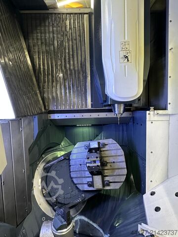 Universal machining center DMG MORI DMU 60 Evo