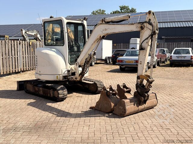 Minibagger Caterpillar 303.5C CR - Mini excavator / 3 buckets / hammer...