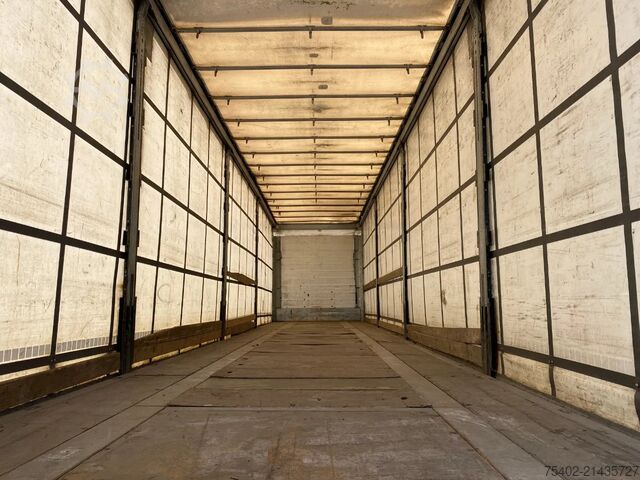 Curtain sided Schmitz Cargobull SCB*S3T / Coil / Tautliner / Disc Brakes
