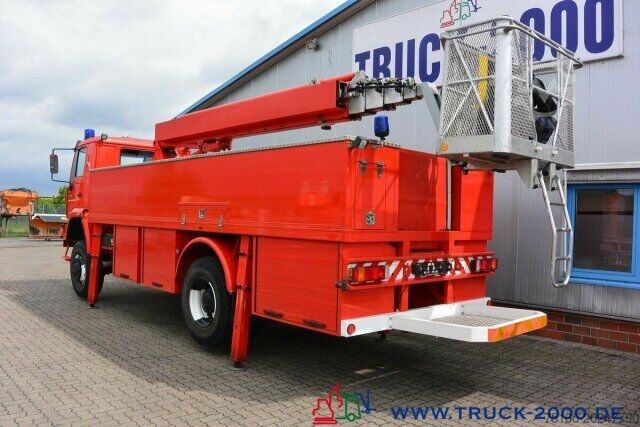Special purpose truck MAN 18.280 4x4 25m Höhe Montage-Dach-Solar nur22TKM