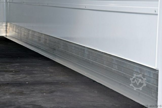 Box van MERCEDES-BENZ Sprinter Kofferaufbau 410x210x210