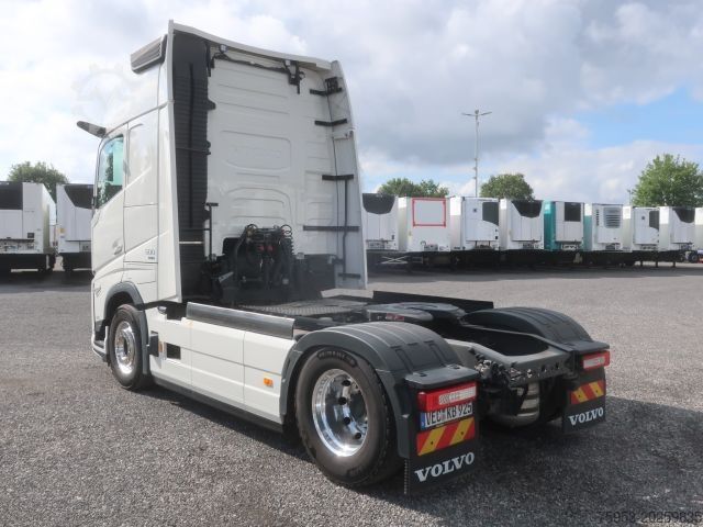 Standard tractor unit Volvo FH 500 Aero TC Leder Alu LED I-Park Cool Retarder