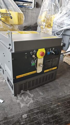 Industrial robot Fanuc M-2iA/3S