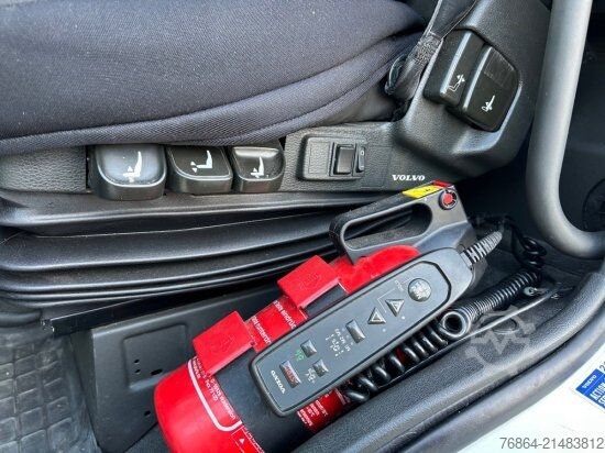 Refrigerated truck VOLVO FM 420 KüHLKOFFER TK T-1200R, LBW, FULL-AIR, E6