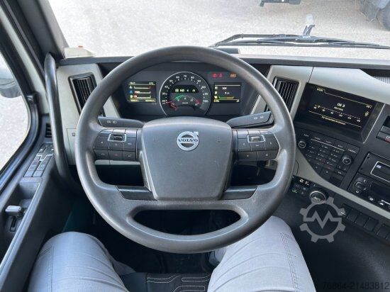 Refrigerated truck VOLVO FM 420 KüHLKOFFER TK T-1200R, LBW, FULL-AIR, E6