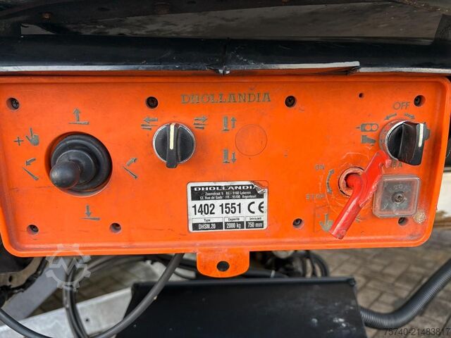 Refrigerated/freezer transport Mercedes-Benz AXOR 1829 + MANUAL + EURO 5 + LIFT + CARRIER