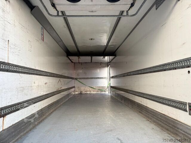Refrigerated/freezer transport Mercedes-Benz AXOR 1829 + MANUAL + EURO 5 + LIFT + CARRIER