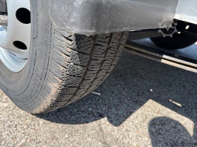 Tipper van FIAT Ducato 250 2.3 ¤6C Motor 2TKM 3-Seiten Klima