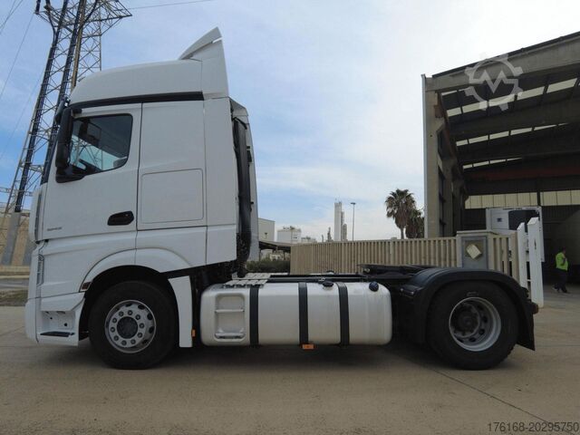 Standard tractor unit MERCEDES-BENZ Actros 5 1845 BigSpace
