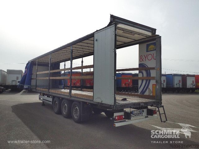 Open semitrailer with tarp Schmitz Cargobull Semitrailer Curtainsider Standard