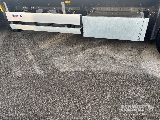 Open semitrailer with tarp Schmitz Cargobull Semitrailer Curtainsider Standard