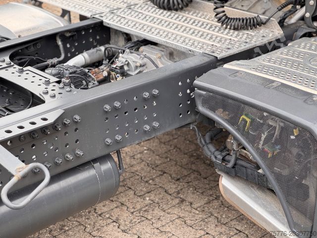 Standard tractor unit MERCEDES-BENZ 1848 Actros 5 BigSPace