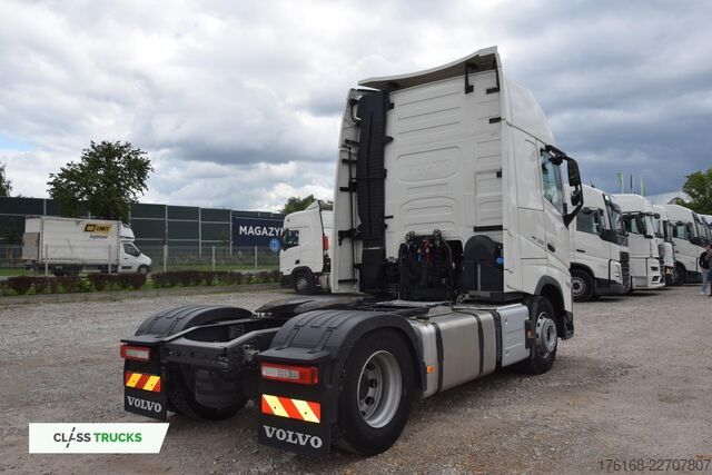 Standard tractor unit VOLVO FH 500 Globetrotter XL