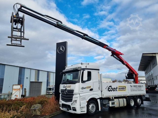 LKW mit Pritsche (offen) MERCEDES-BENZ Actros 2745 L 6x2 Baustoffpritsche+Kran Retarder
