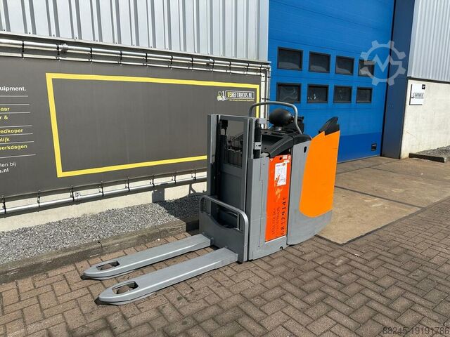 VS-22197 Electric ride-on stacker Still, initial lift, battery 2022, lift height 1,580 mm STILL EXD S20