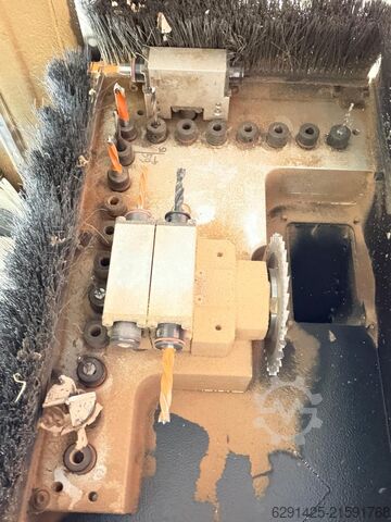 Bearbeitungszentrum BIESSE ROVER B FT 2243