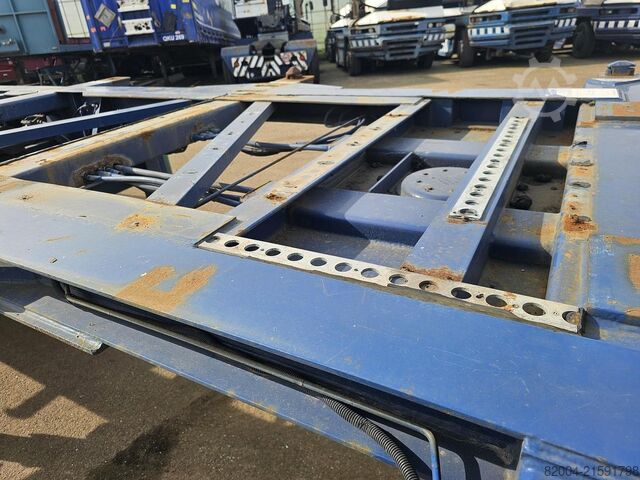 Container transport Van Hool 30 foot container chassis | tank container tran...