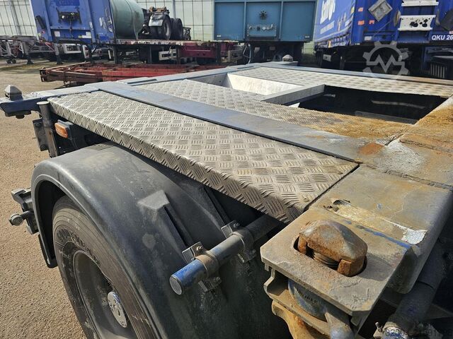 Container transport Van Hool 30 foot container chassis | tank container tran...