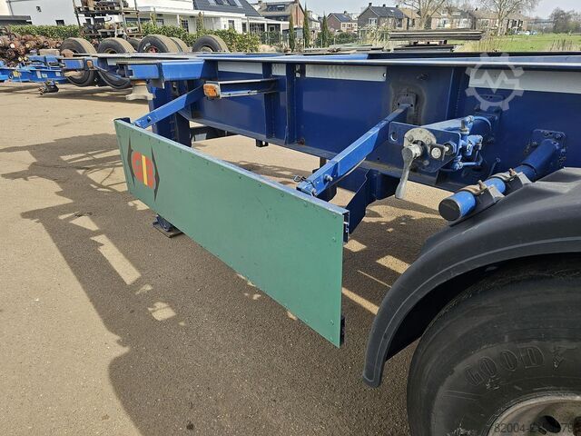 Container transport Van Hool 30 foot container chassis | tank container tran...