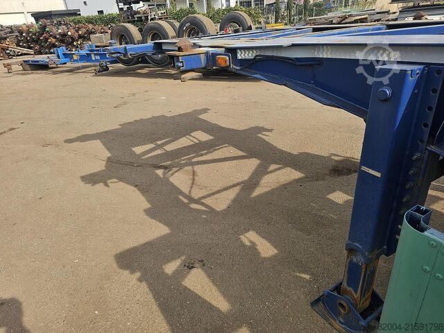 Container transport Van Hool 30 foot container chassis | tank container tran...