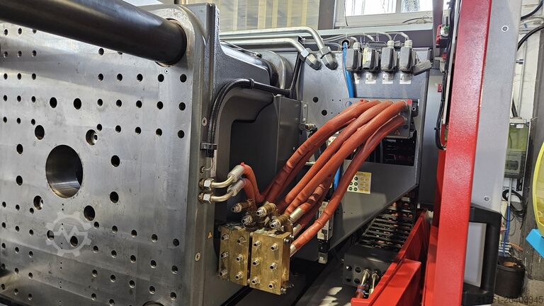 Spritzgießmaschine Arburg 630 H 2500-400 mit Multilift