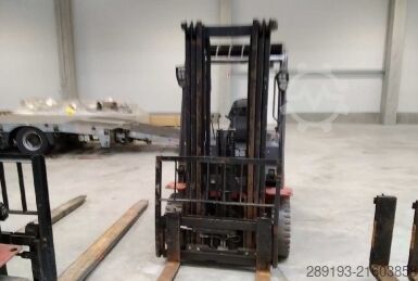 Geländestapler Manitou ME 425 C 2,5 t Elektro