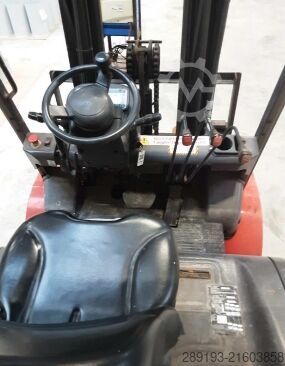 Geländestapler Manitou ME 425 C 2,5 t Elektro