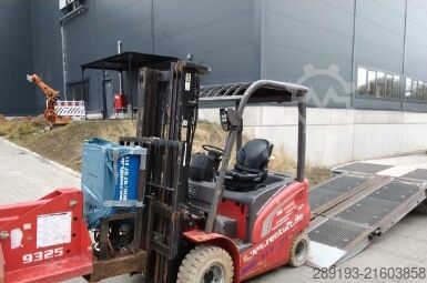 Geländestapler Manitou ME 425 C 2,5 t Elektro
