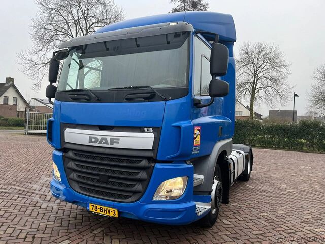 Standard-SZM DAF CF 330 FT
