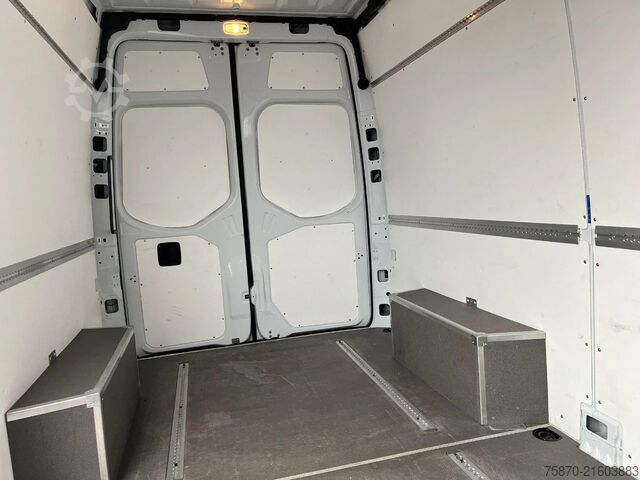 Panel van Mercedes-Benz Sprinter 317 CDI L2H2