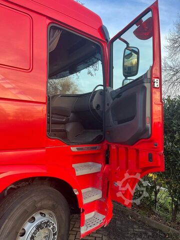 Gefährliche Stoffe DAF XF 450 FT ADR HYDRAULIEK