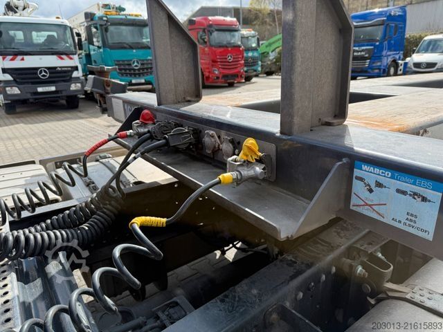 Auflieger-Wechselfahrgestell BROSHUIS MFCC-HD Wechsel Containerchassis Ausziehbar ADR