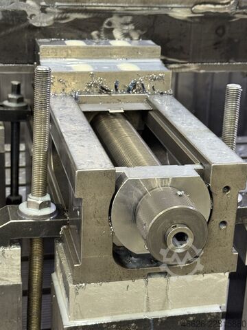 Vertikales Bearbeitungszentrum Deckel Maho DMF 360-11 Linear