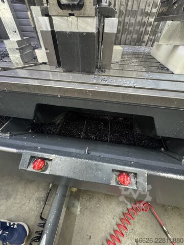 Vertikales Bearbeitungszentrum Deckel Maho DMF 360-11 Linear