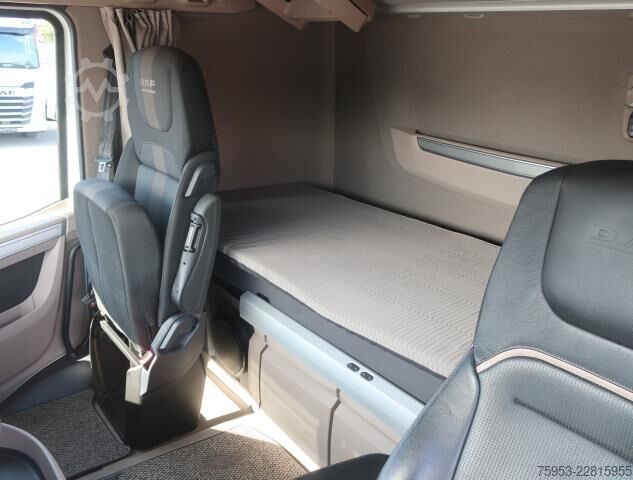 Standard SZM DAF XG+ 530 Intarder Standklima Navigation Leder
