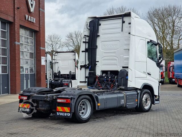 Volumen-SZM Volvo FH 13.500 Globetrotter XL 4x2 - I parkcool - Fu...