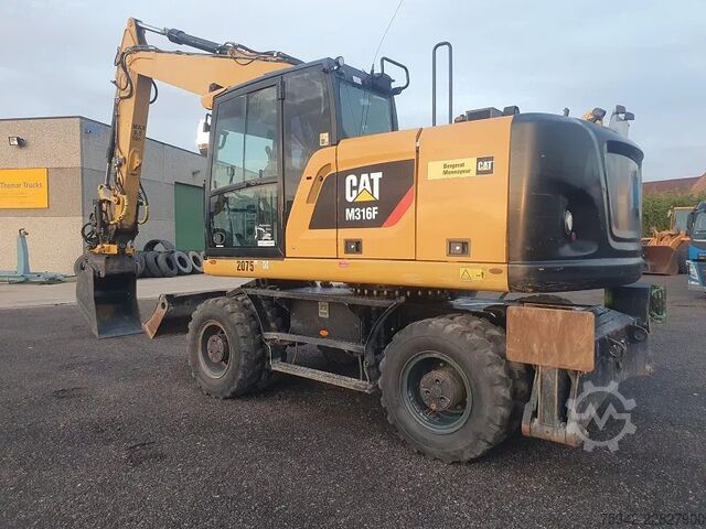 Radbagger Caterpillar M316F - mobile excavator - Tilrotator Engcon