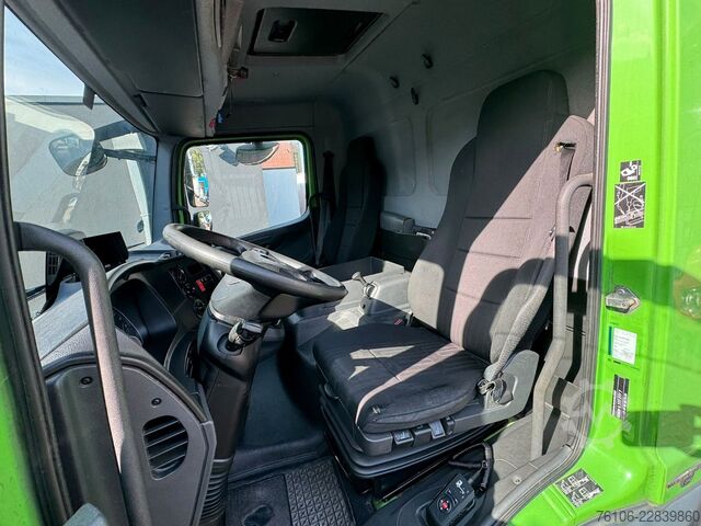 Transporter mit Pritsche & Plane MERCEDES-BENZ Atego 818 Pritsche/Schiebeplane mit Ladebordwand
